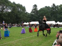 Kathrin und Henrike mit ihren Hengsten von Marschhorst haben zusammen mit mir auf Willem und Marliese Jansen mit Zorro C. die Bauchtanztruppe begleitet!